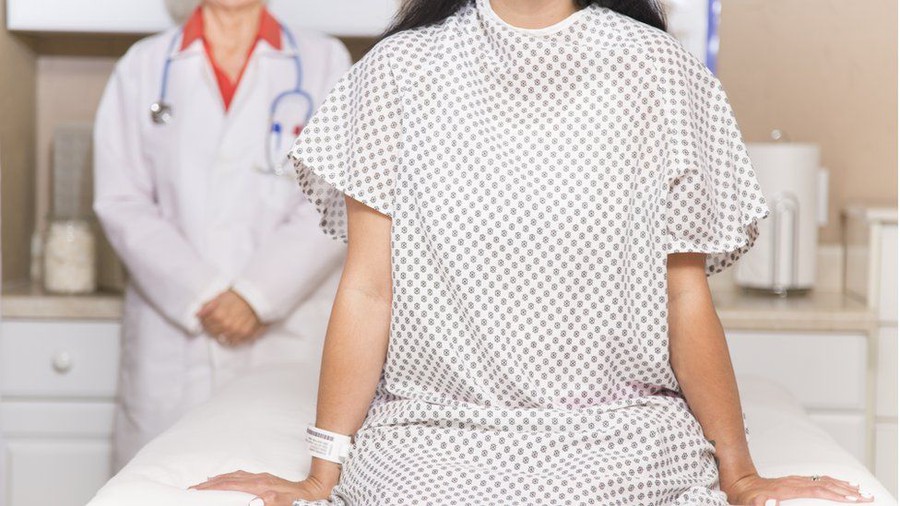 hospital gowns hospital gowns